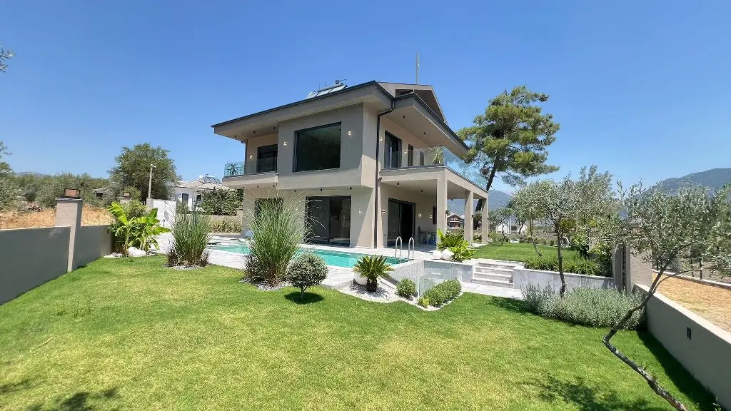 Real estate in Uzumlu